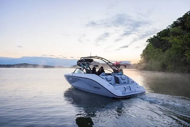 Slide: The Image of Yamaha AR 220 BOTH COLORS AVAILABLE 2026 - 4