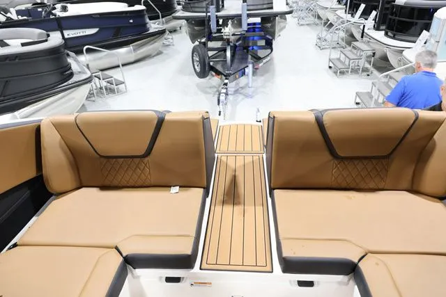 Slide: The Image of Yamaha 222 SE BOTH COLORS AVAILABLE 2026 - 14