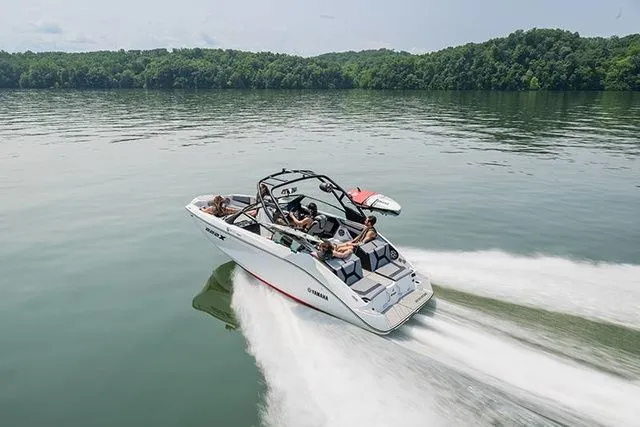 Slide: The Image of Yamaha 222 XE BOTH COLORS AVAILABLE 2026 - 3