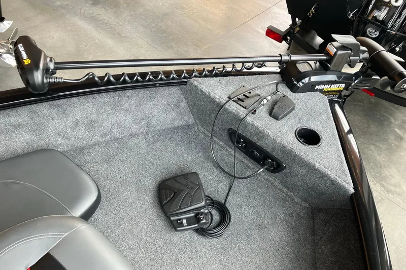 Slide: The Image of 2026 Tracker Pro Guide V-175 Combo boat with Minn Kota trolling motor. - 6