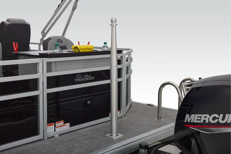 Slide: The Image of Sun Tracker SportFish 22 DLX 2026 - 69