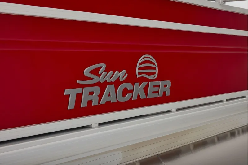 Slide: The Image of Sun Tracker Fishin' Barge 22 XP3 2026 - 68