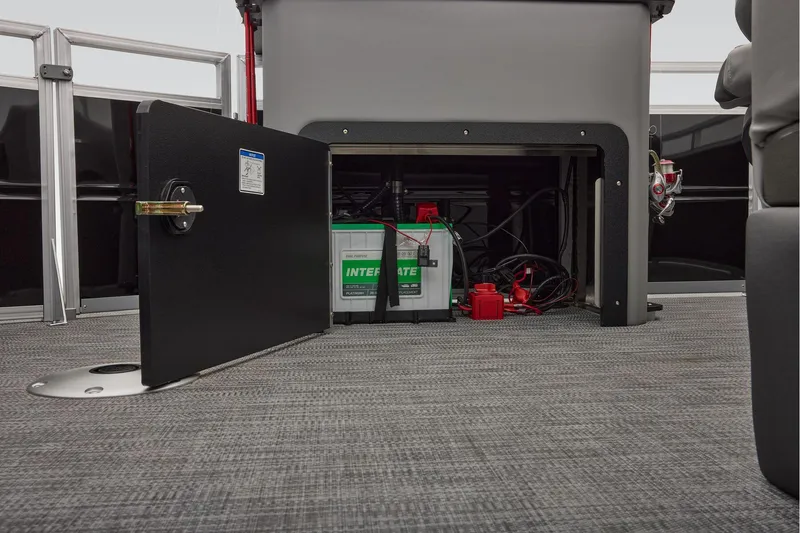 Slide: The Image of Sun Tracker Sportfish 24 XP3 2026 - 77