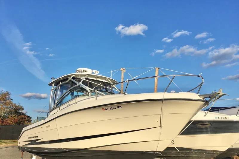 The Image of 2006 Hydra-Sports Vector 2900 VX boat under clear blue sky. - 0