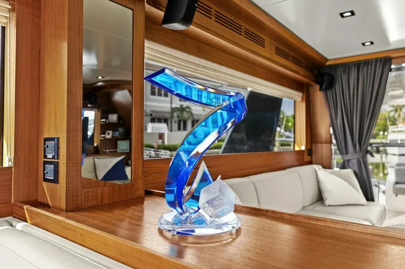 Slide: The Image of 2021 Sirena 64- DESTIN-E- Salon - 10