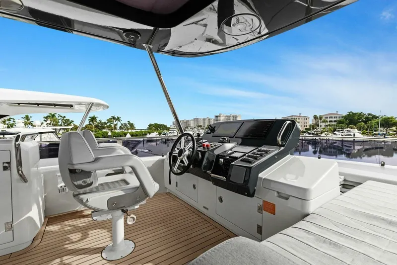 Slide: The Image of 2021 Sirena 64- DESTIN-E- Flybridge - 43