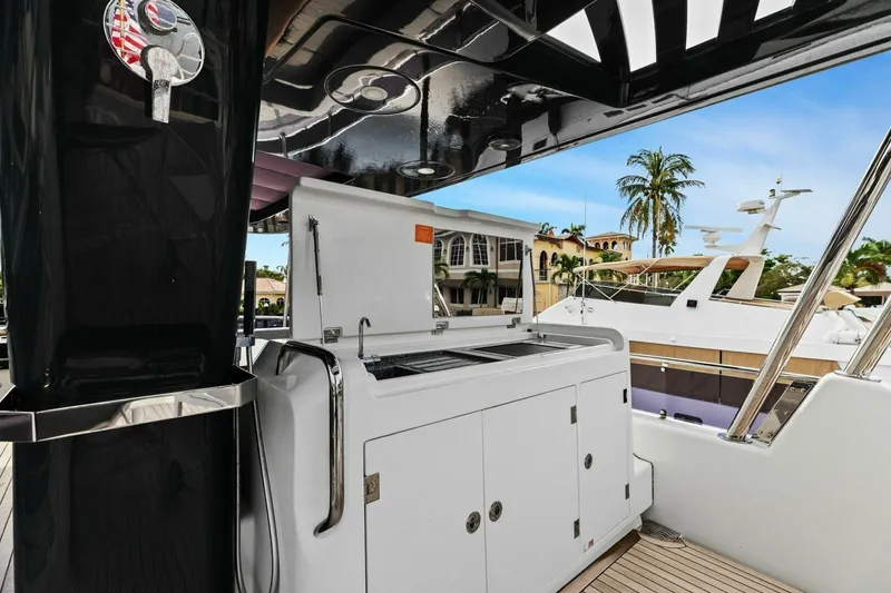 Slide: The Image of 2021 Sirena 64- DESTIN-E- Flybridge - 47