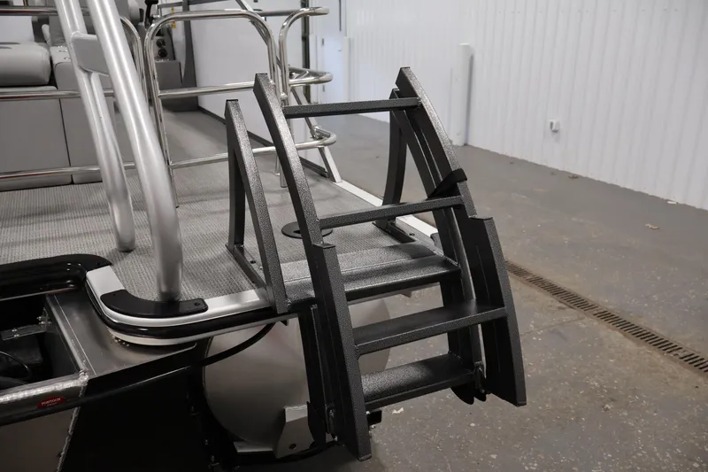 Slide: The Image of 2026 Bentley Pontoons 220 SWINGBACK with sturdy boarding ladder and sleek design. - 31