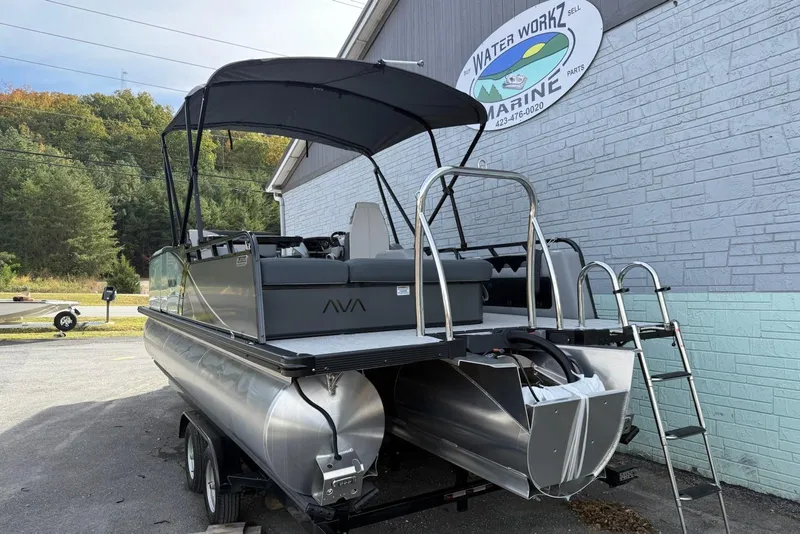 Slide: The Image of 2026 Avalon 2385 LSZ Entertainer pontoon boat with canopy at Water Workz Marine. - 4