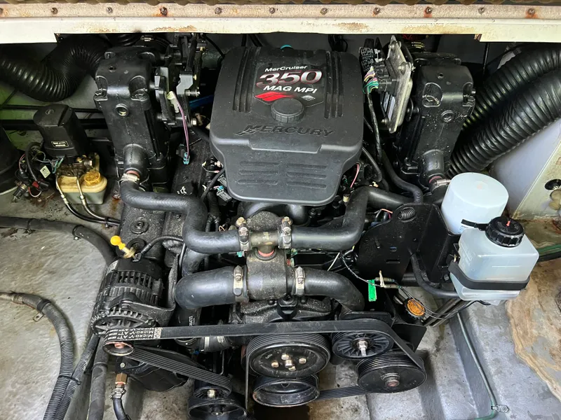 Slide: The Image of Engine compartment of a 2001 Sea Ray 260 Sundancer with MerCruiser 350 MAG MPI engine. - 15
