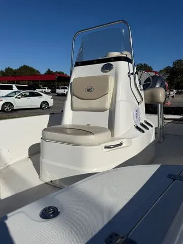 Slide: The Image of NauticStar 2110 Sport 2016 - 5