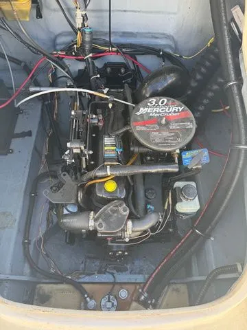 Slide: The Image of Bayliner Discovery 192 2007 - 9