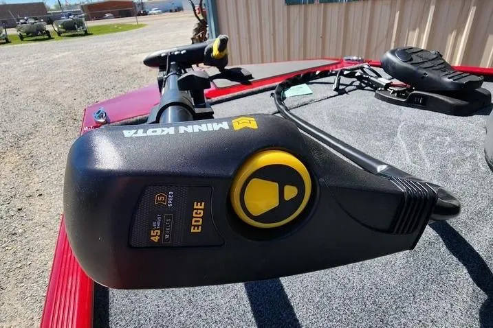 Slide: The Image of 2026 Tracker Bass Tracker Classic XL with Minn Kota Edge trolling motor. - 16