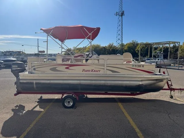 Slide: The Image of Parti Kraft 2186 F 2006 - 3