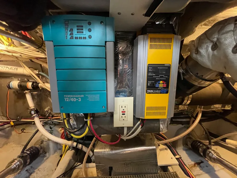 Slide: The Image of Meridian 459 Motoryacht 2006 - 72