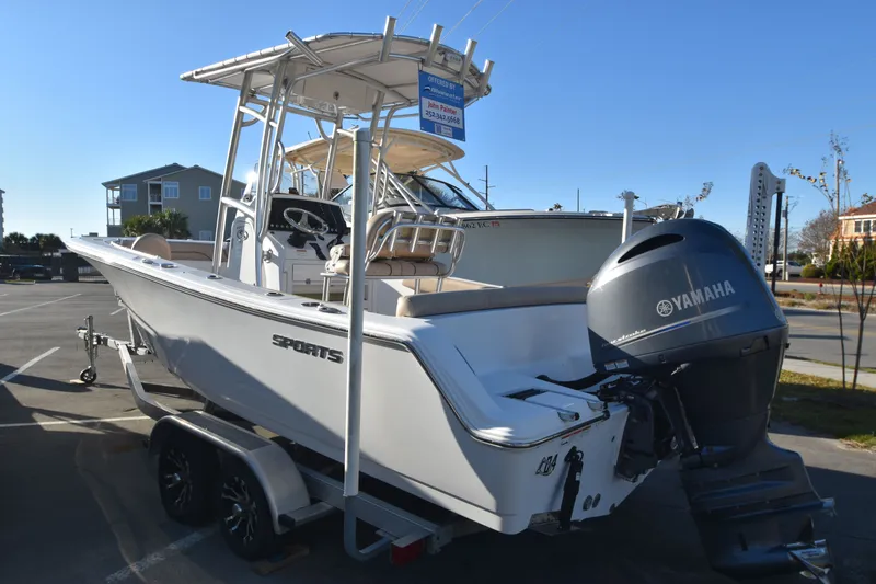 The Image of Sportsman Heritage 211 Center Console 2020 - 0