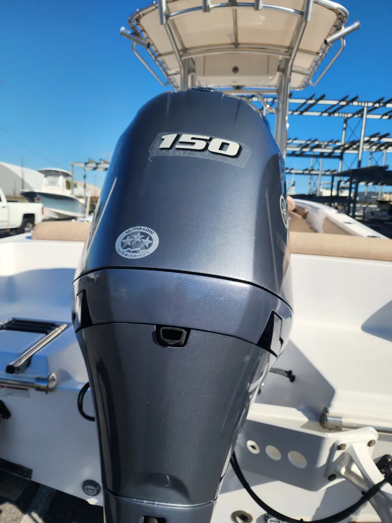 Slide: The Image of Sportsman Heritage 211 Center Console 2020 - 15