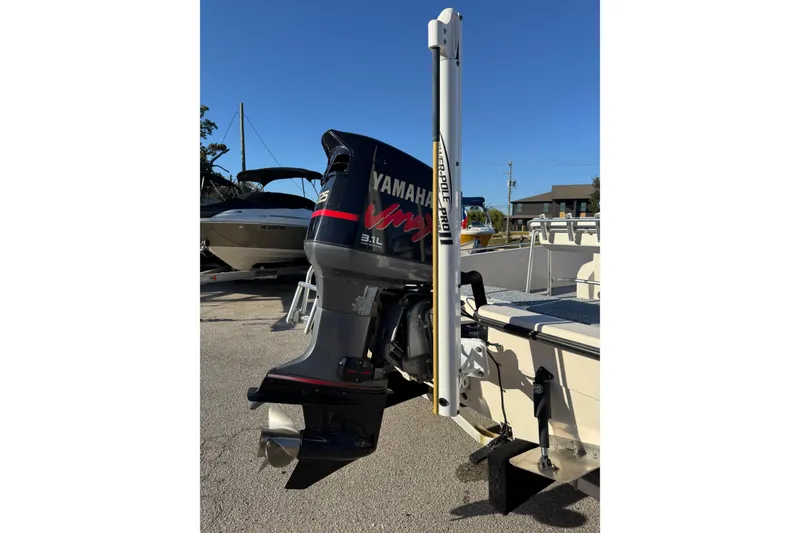 Slide: The Image of 2001 Pathfinder 2200 V boat with Yamaha outboard motor and Power-Pole Pro II anchor. - 7