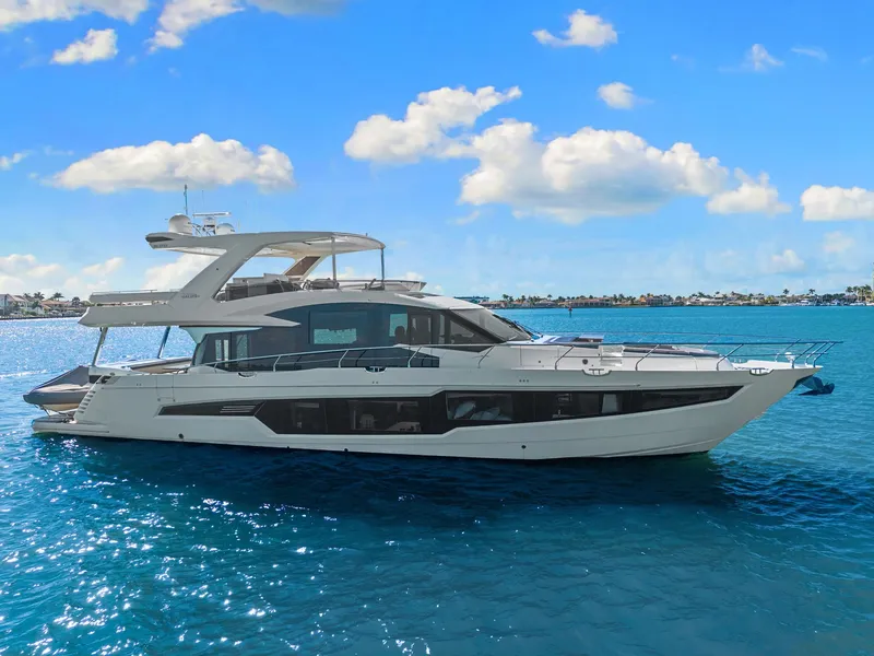 Slide: The Image of Galeon 680 Fly 2020 - 15