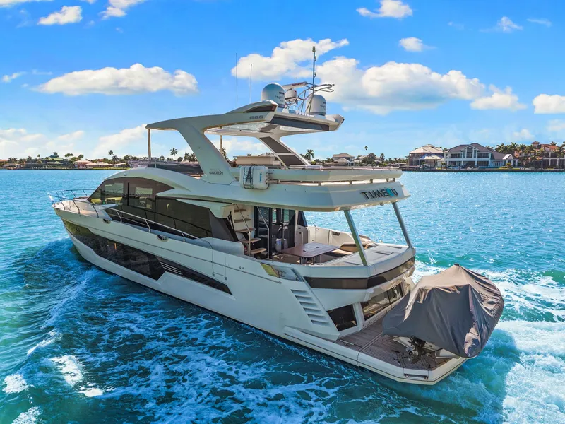 Slide: The Image of Galeon 680 Fly 2020 - 17