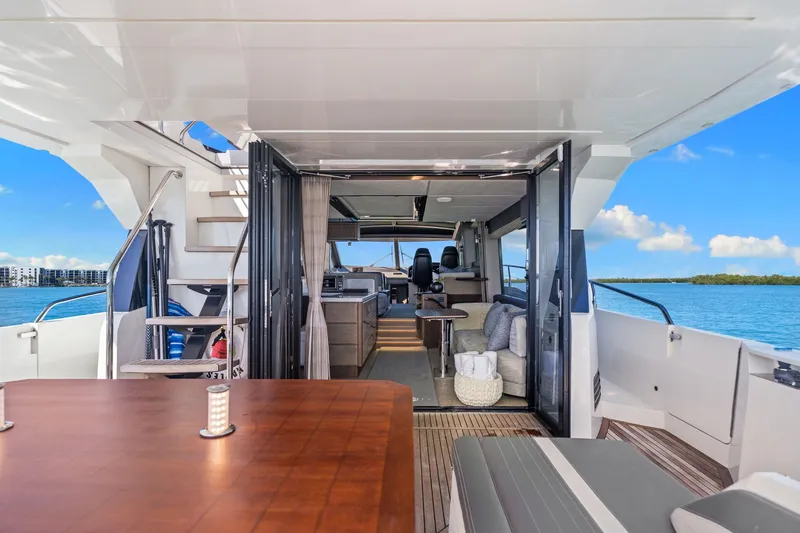 Slide: The Image of Galeon 680 Fly 2020 - 21