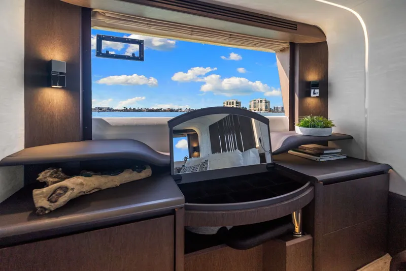 Slide: The Image of Galeon 680 Fly 2020 - 37