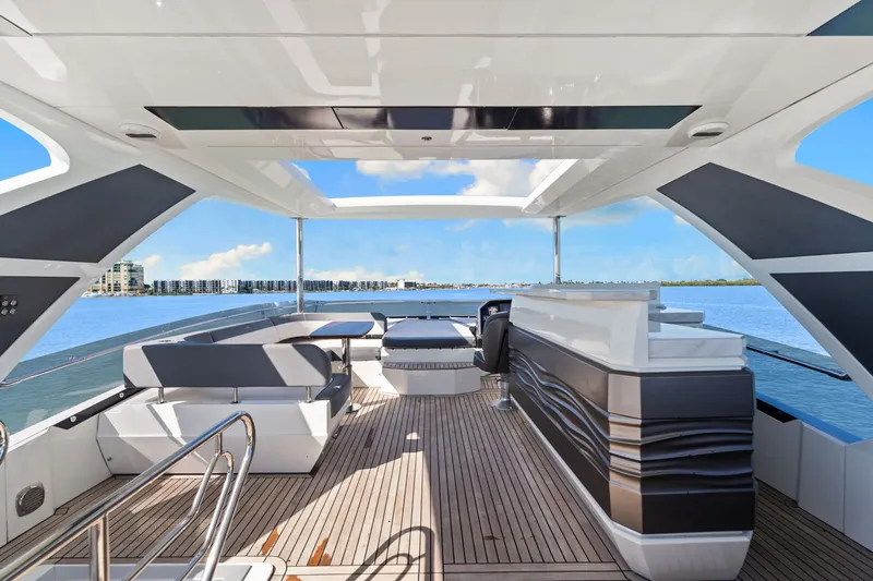 Slide: The Image of Galeon 680 Fly 2020 - 66