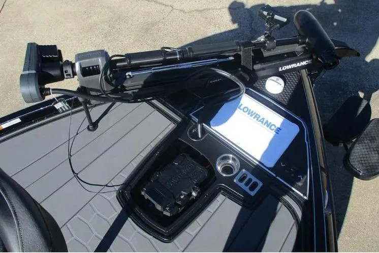 Slide: The Image of 2026 Ranger Z521R Cup-Equipped boat with Lowrance electronics and advanced fishing gear. - 7