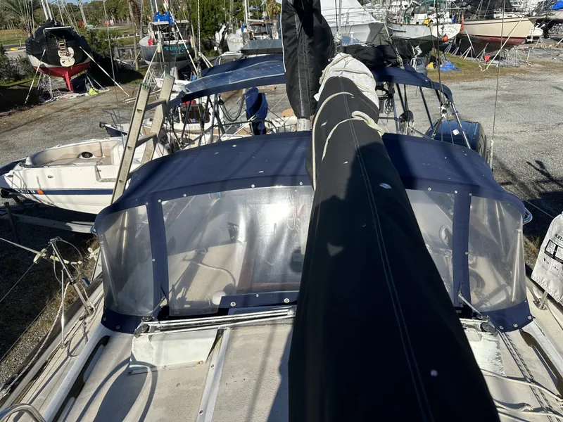 Slide: The Image of Pearson 424 Ketch 1980 - 18