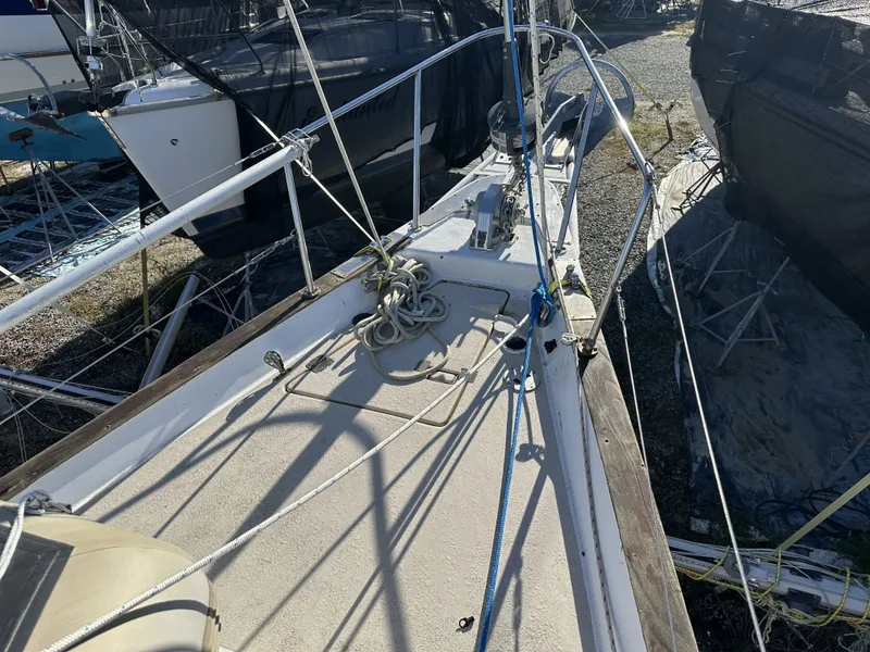 Slide: The Image of Pearson 424 Ketch 1980 - 19