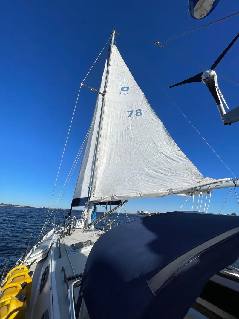 Slide: The Image of Pearson 424 Ketch 1980 - 3