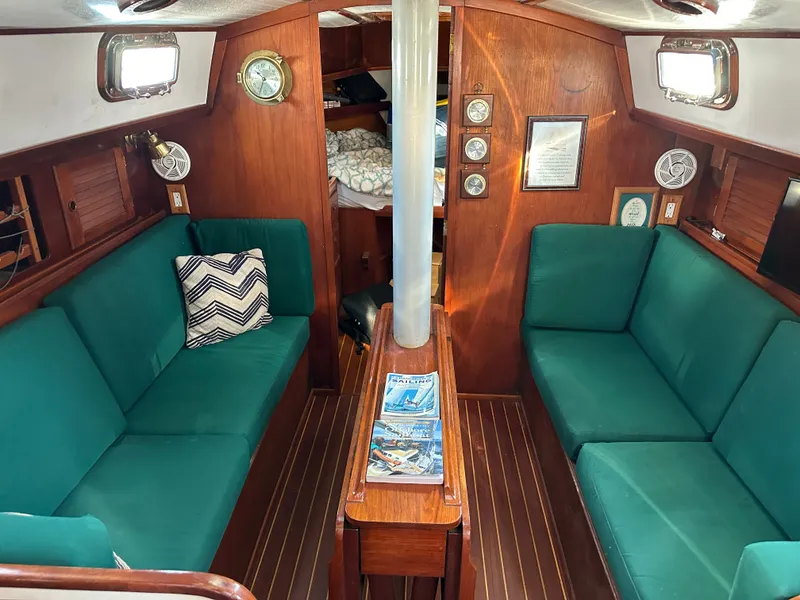 Slide: The Image of Pearson 424 Ketch 1980 - 35