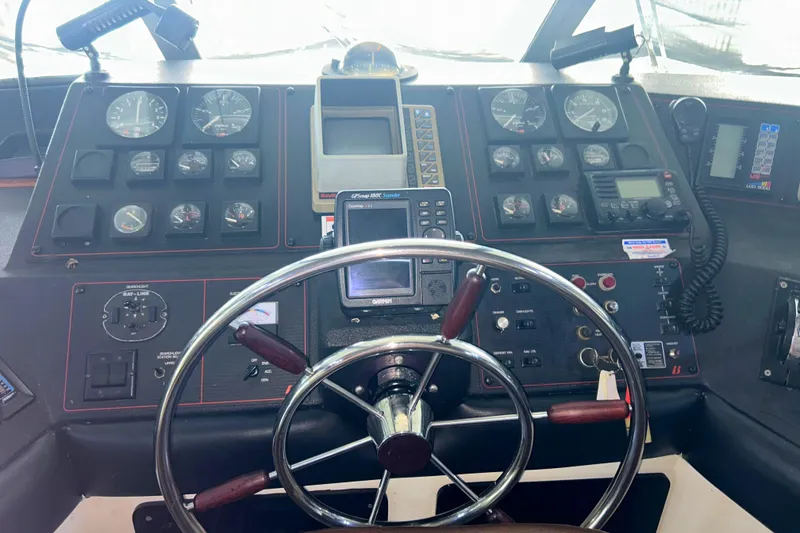 Slide: The Image of Bayliner 4588 Pilothouse 1989 - 62