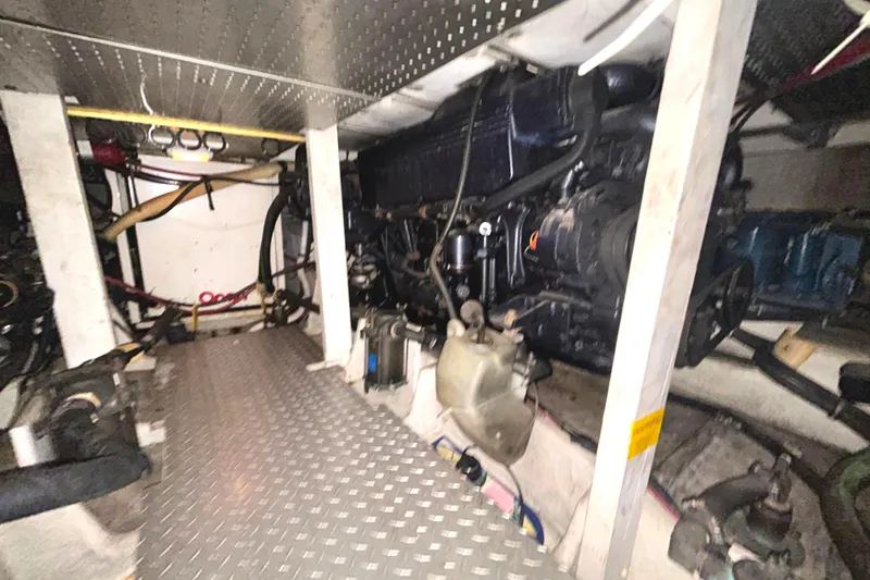 Slide: The Image of Port Engine - 87