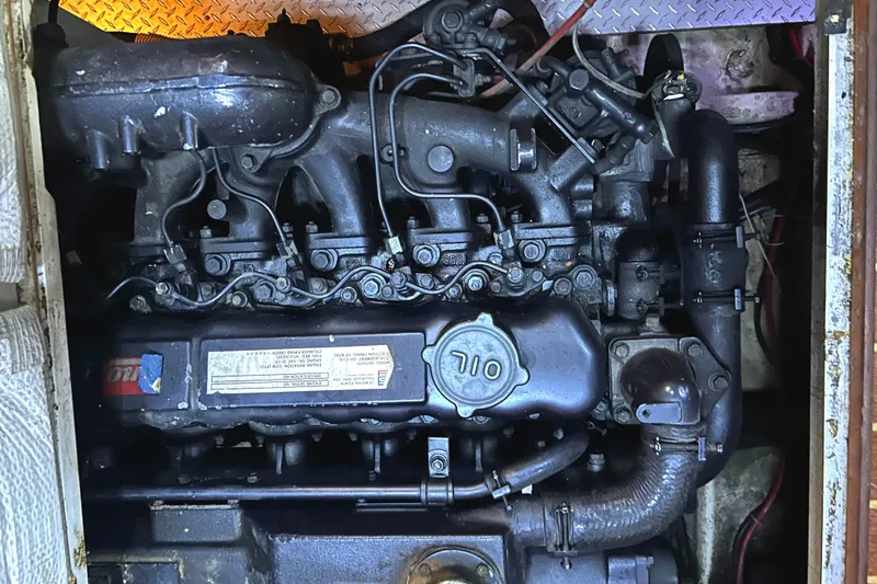 Slide: The Image of Top view of Starboard Engine - 88