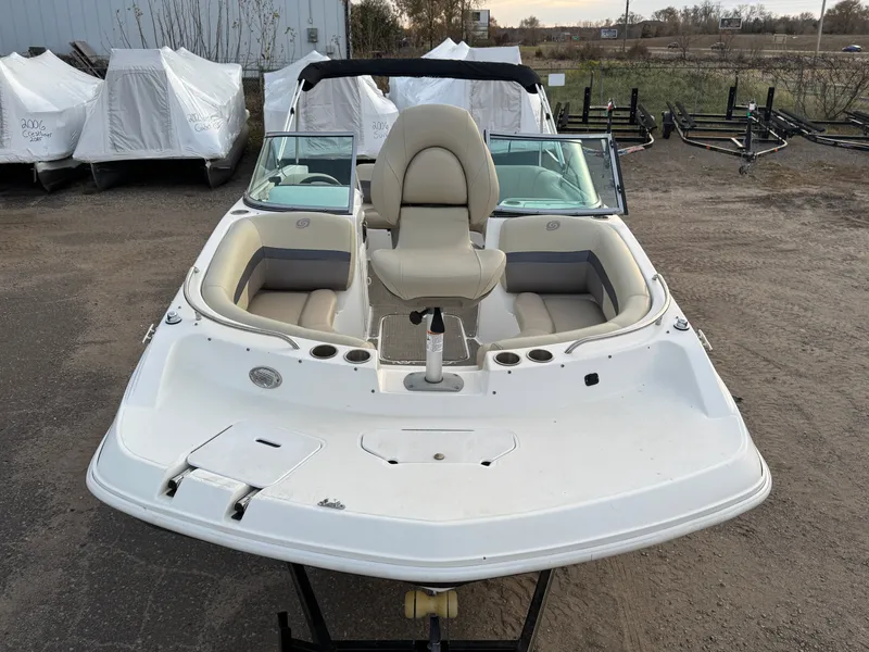Slide: The Image of Hurricane SunDeck 187 with 150HP Yamaha Fourstroke EFI Outboard 2019 - 11