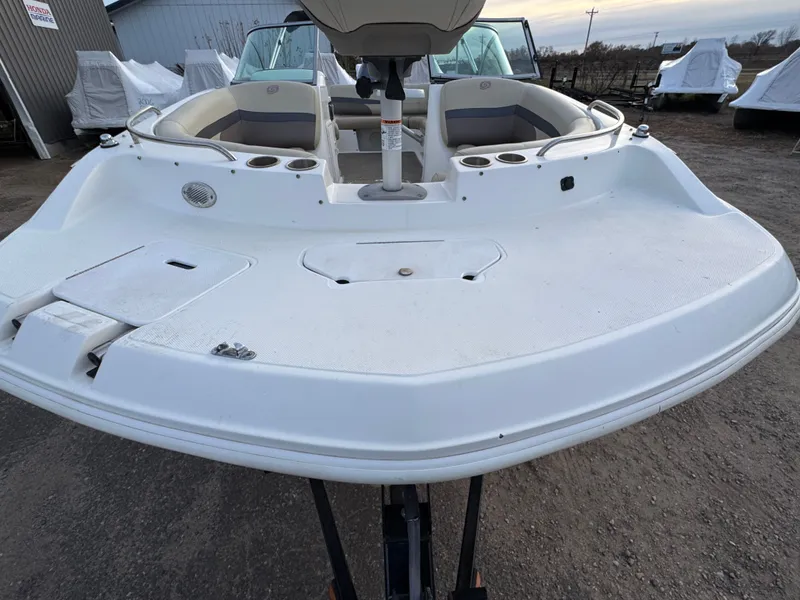 Slide: The Image of Hurricane SunDeck 187 with 150HP Yamaha Fourstroke EFI Outboard 2019 - 12