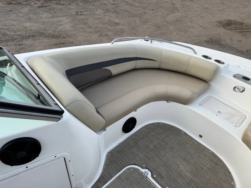 Slide: The Image of Hurricane SunDeck 187 with 150HP Yamaha Fourstroke EFI Outboard 2019 - 19