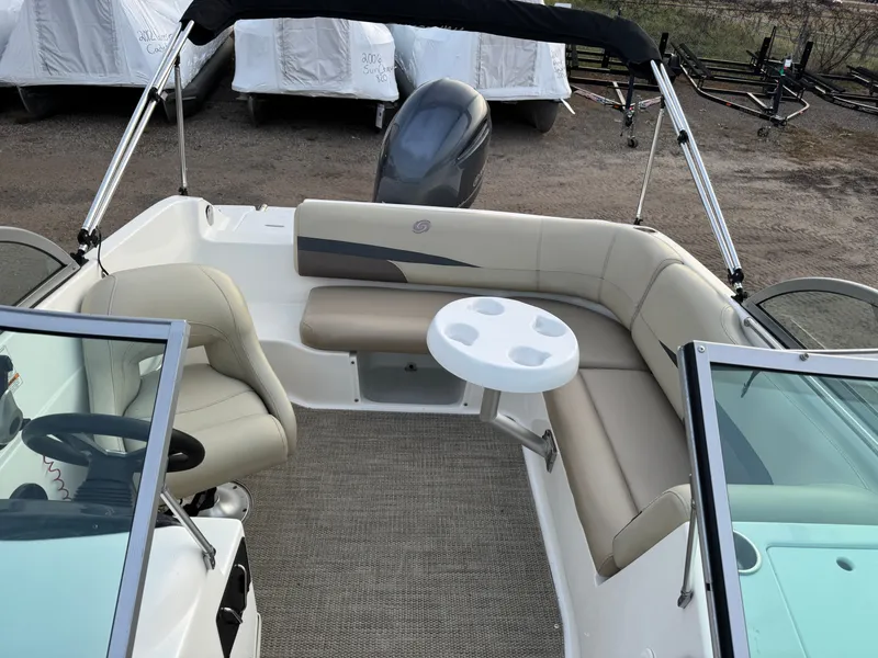 Slide: The Image of Hurricane SunDeck 187 with 150HP Yamaha Fourstroke EFI Outboard 2019 - 21