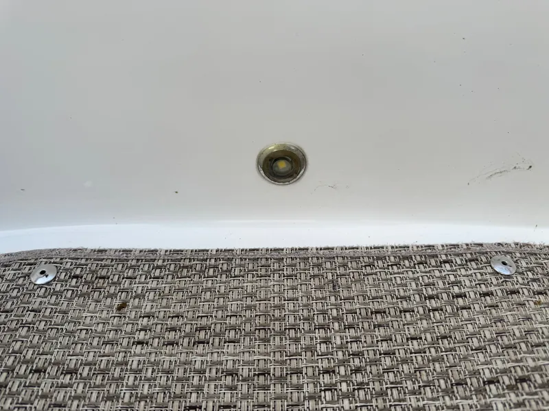 Slide: The Image of Hurricane SunDeck 187 with 150HP Yamaha Fourstroke EFI Outboard 2019 - 28