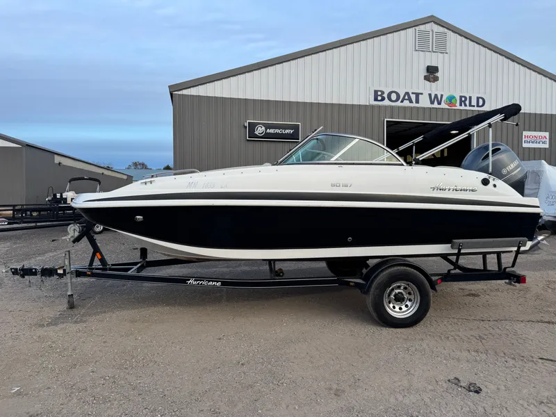 Slide: The Image of Hurricane SunDeck 187 with 150HP Yamaha Fourstroke EFI Outboard 2019 - 35