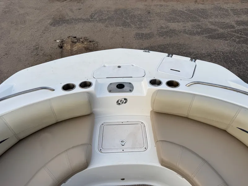 Slide: The Image of Hurricane SunDeck 187 with 150HP Yamaha Fourstroke EFI Outboard 2019 - 4