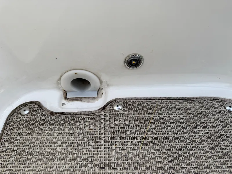 Slide: The Image of Hurricane SunDeck 187 with 150HP Yamaha Fourstroke EFI Outboard 2019 - 49