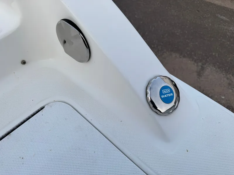 Slide: The Image of Hurricane SunDeck 187 with 150HP Yamaha Fourstroke EFI Outboard 2019 - 58