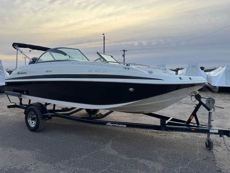 Slide: The Image of Hurricane SunDeck 187 with 150HP Yamaha Fourstroke EFI Outboard 2019 - 75