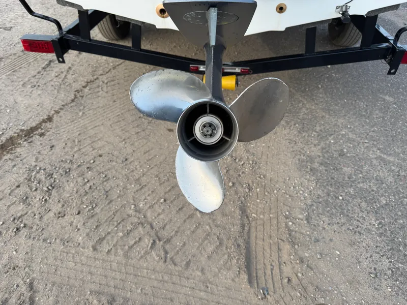 Slide: The Image of Hurricane SunDeck 187 with 150HP Yamaha Fourstroke EFI Outboard 2019 - 78