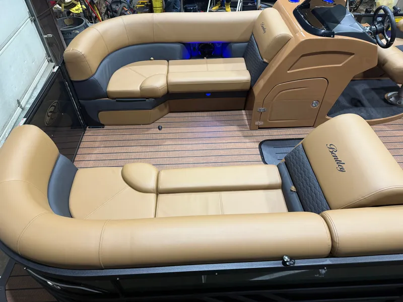 Slide: The Image of Bentley Pontoons Elite 223 Swingback Tritoon 2026 - 2