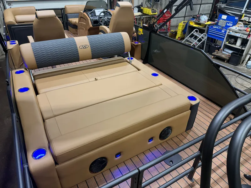 Slide: The Image of Bentley Pontoons Elite 200HP 223 Swingback Tritoon 2026 - 21