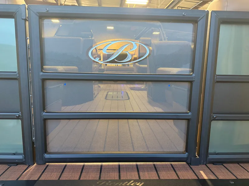 Slide: The Image of Bentley Pontoons Elite 200HP 223 Swingback Tritoon 2026 - 40