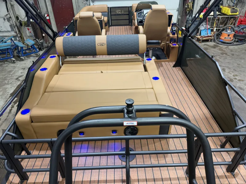 Slide: The Image of Bentley Pontoons Elite 200HP 223 Swingback Tritoon 2026 - 5